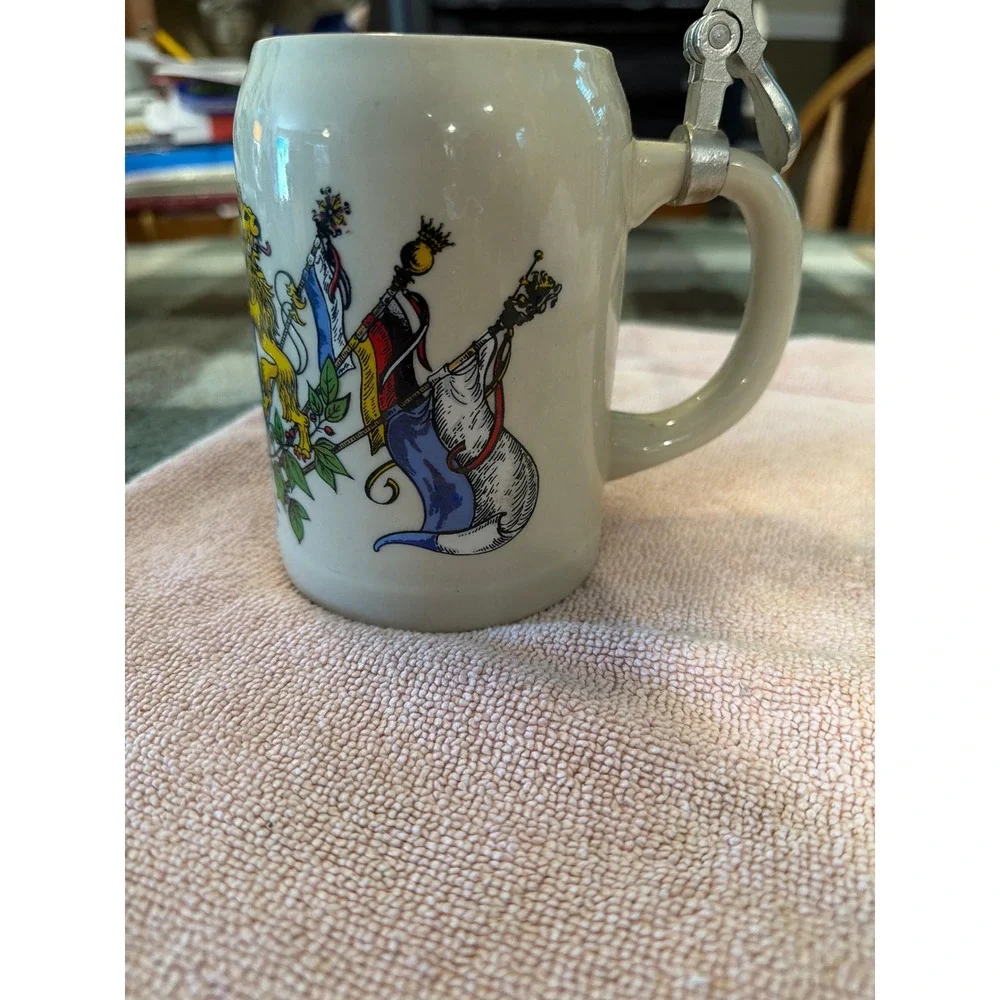 Vintage Bavarian Coat of Arms‎ Beer Stein with Hinged Pewter Lid German Mug